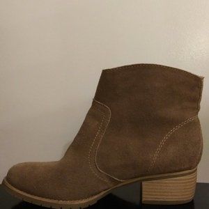 EuroSoft by Sofft leather boots